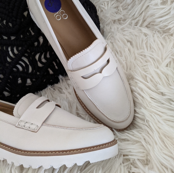 NWOT Franco Sarto Cedra Loafer, Metallic Accents - Picture 2 of 10